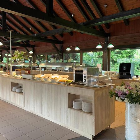 Bungalows Korana - Campsite Korana Селище Дрезницко Екстериор снимка