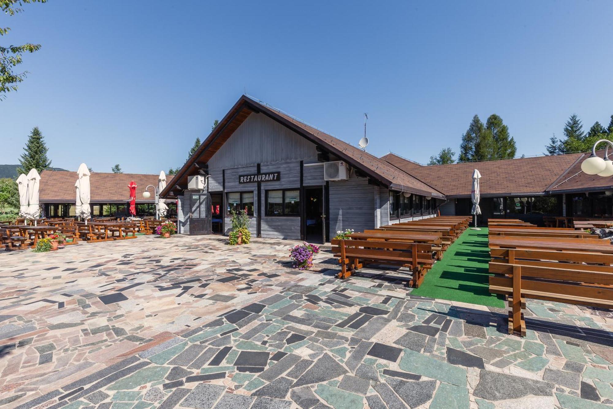 Bungalows Korana - Campsite Korana Селище Дрезницко Екстериор снимка