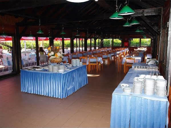 Bungalows Korana - Campsite Korana Селище Дрезницко Екстериор снимка